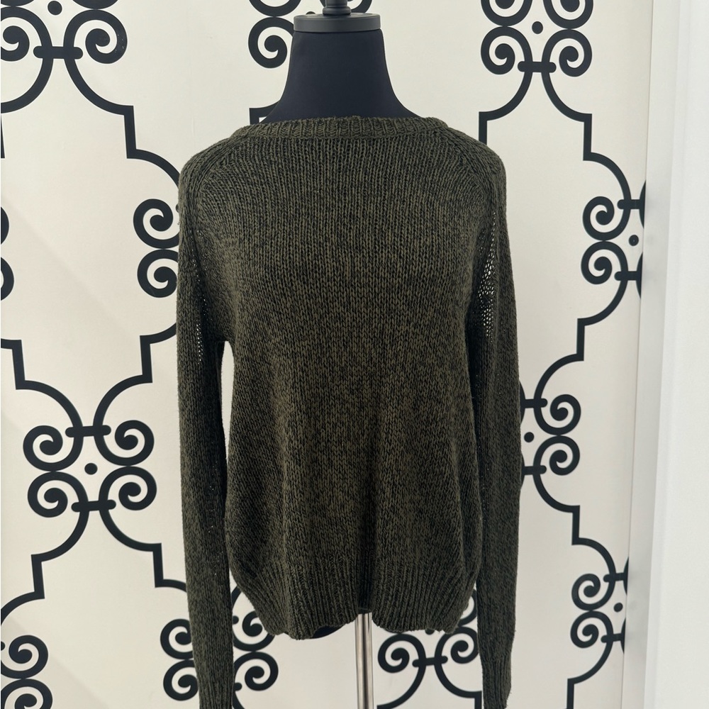 Hunter green open back sweater.